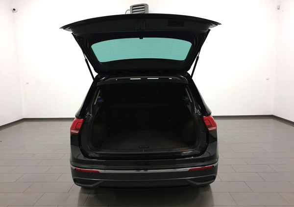 Volkswagen Tiguan cena 134999 przebieg: 141000, rok produkcji 2021 z Głuszyca małe 781